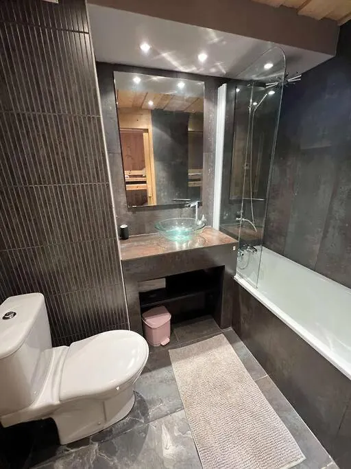 Ski-In, Ski-Out Spectacular Mountain View By Alpstays Val Thorens Apartment